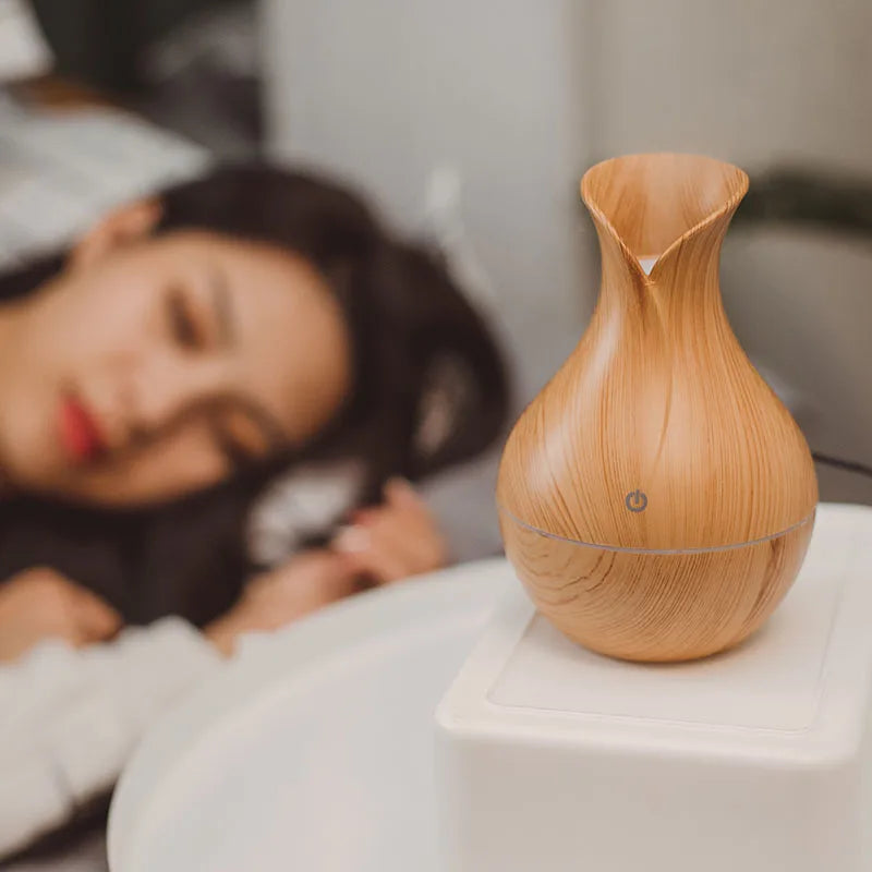 Nawilżacz powietrza 200 ml, dyfuzor olejków eterycznych, mini wytwornica mgiełki USB z kolorowym podświetleniem – do domu, biura i samochodu.